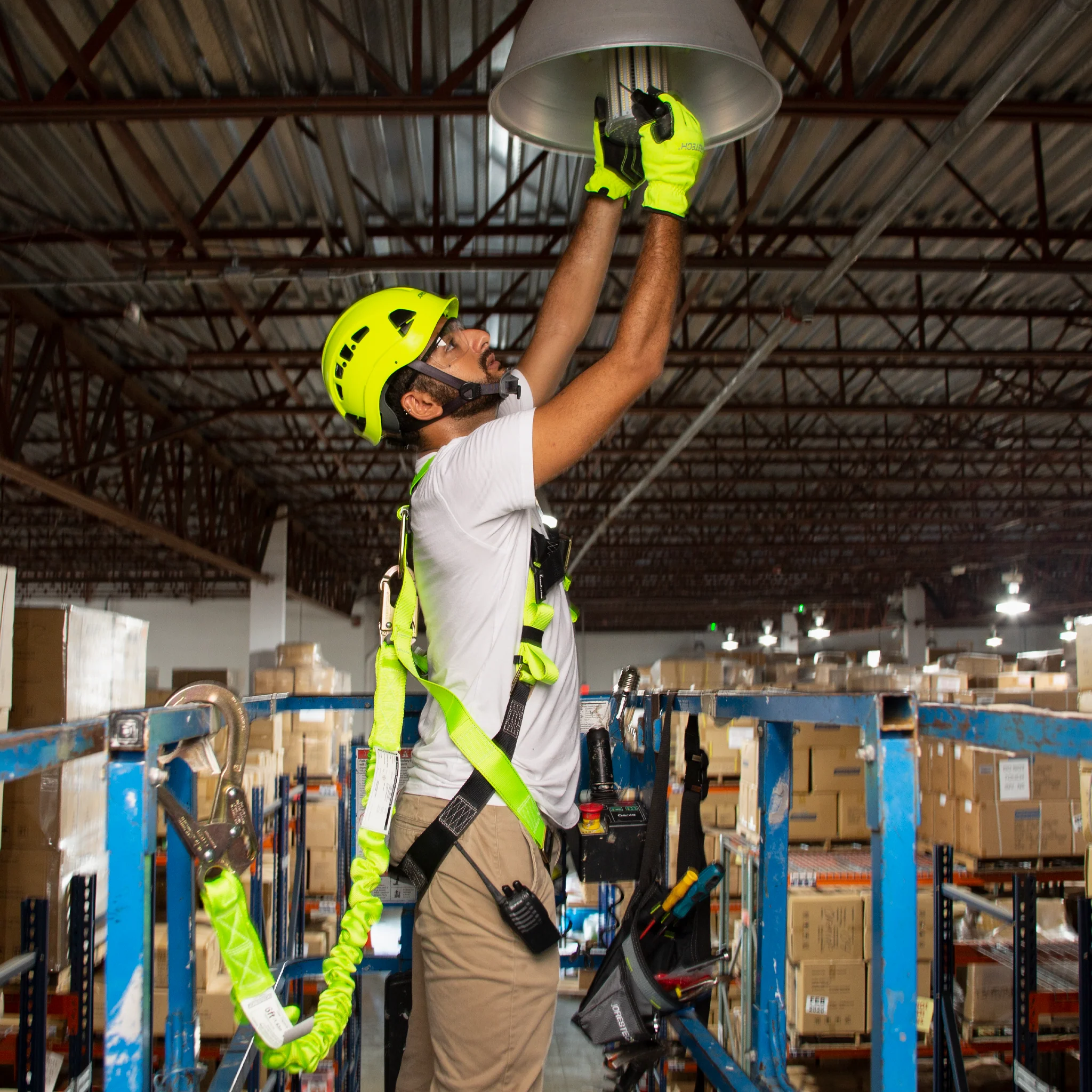 1D Fall Protection Safety Body Harness with Grommets - Image 4